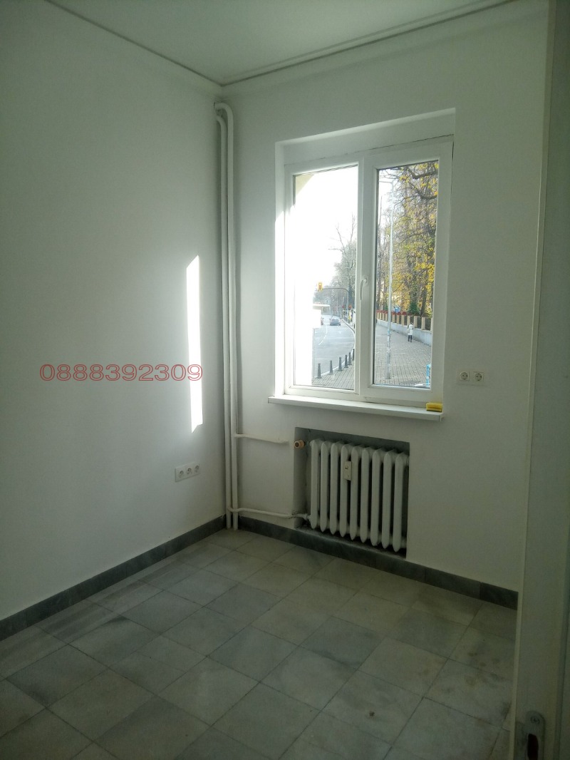 Продава 3-СТАЕН, гр. София, Оборище, снимка 9 - Апартаменти - 52668195