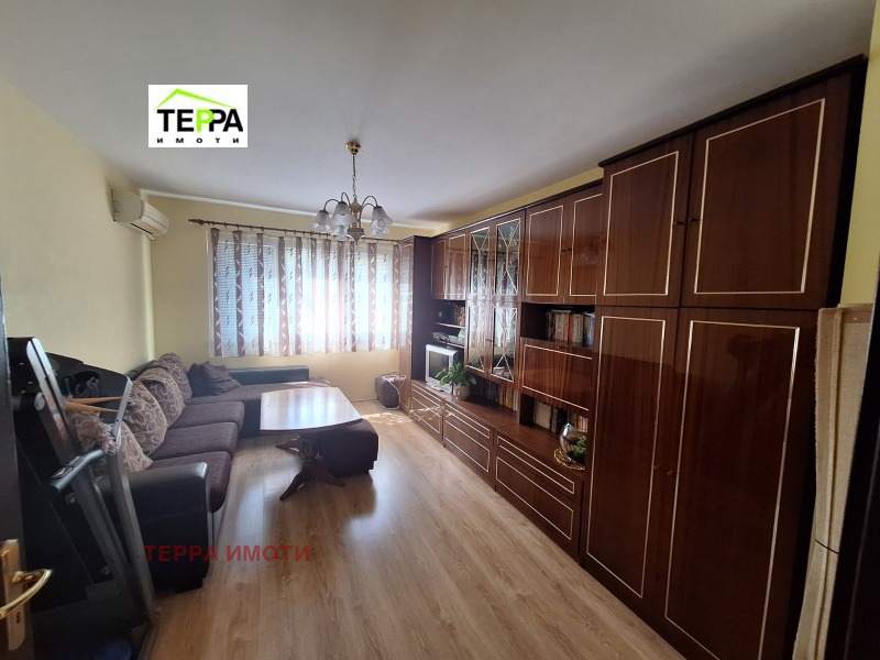 En venta  3 dormitorios Stara Zagora , Zora , 81 metros cuadrados | 77713883 - imagen [8]