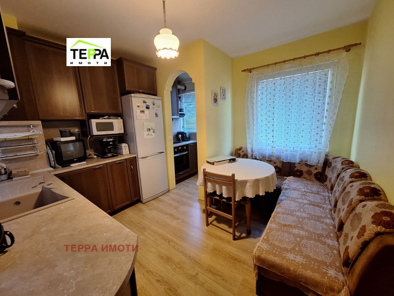 À vendre  3 chambres Stara Zagora , Zora , 81 m² | 77713883