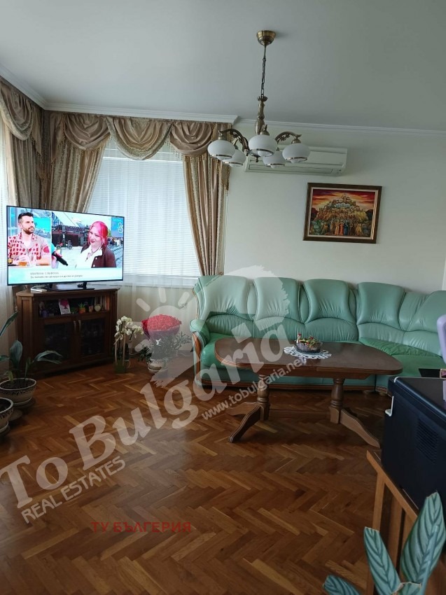 Продава  Многостаен град Велико Търново , Център , 142 кв.м | 33751042