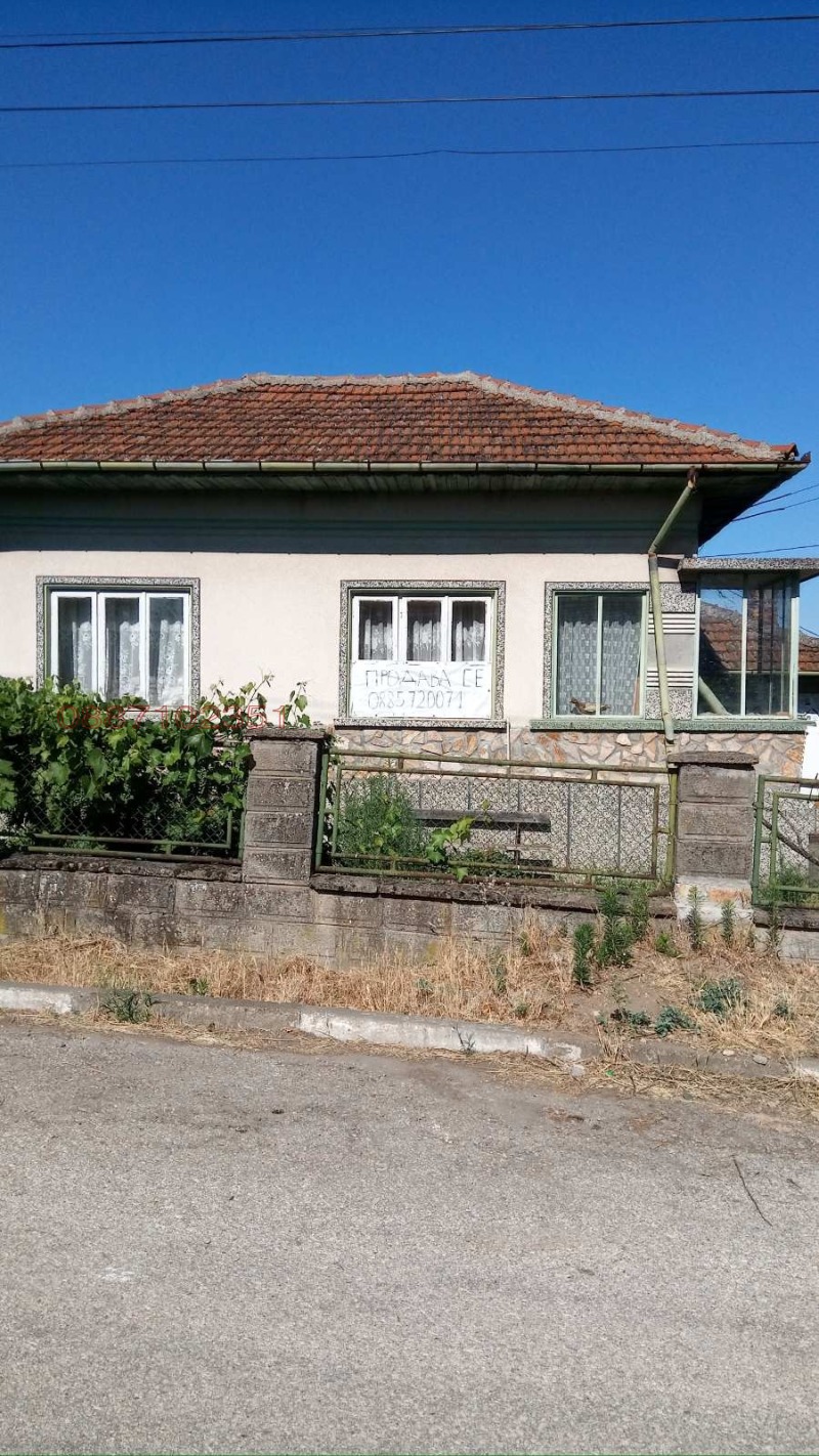 Продава КЪЩА, с. Айдемир, област Силистра