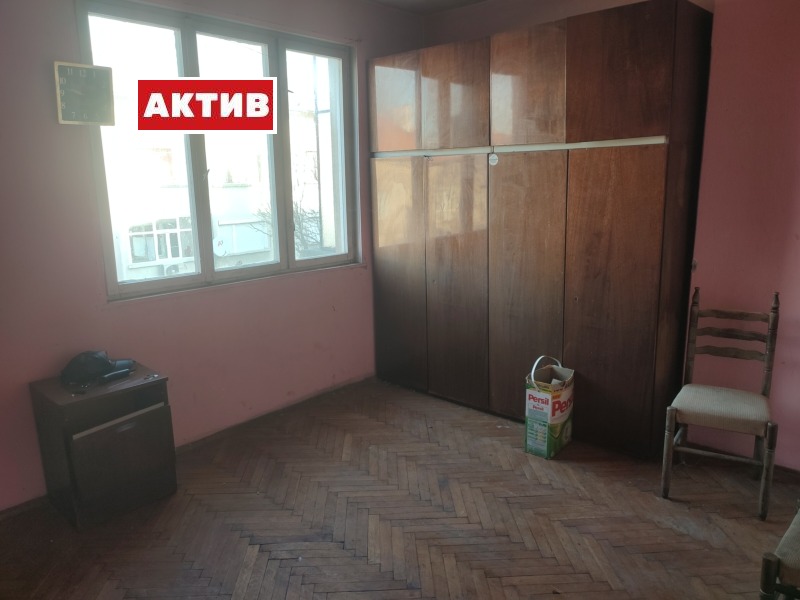 Продава 4-СТАЕН, гр. Търговище, Център, снимка 8 - Aпартаменти - 48801477