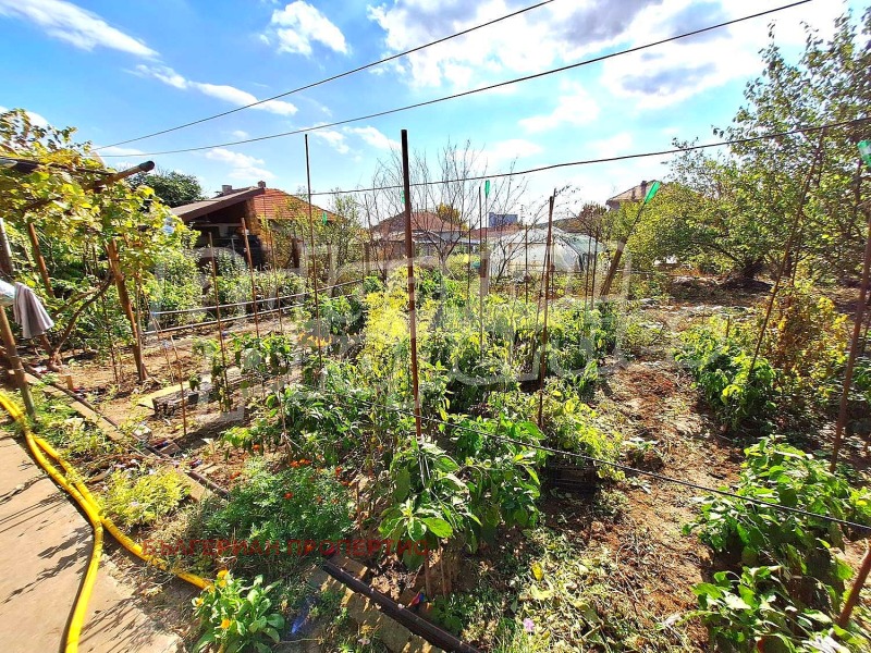 Продава ЕТАЖ ОТ КЪЩА, гр. Полски Тръмбеш, област Велико Търново, снимка 15 - Етаж от къща - 52270756