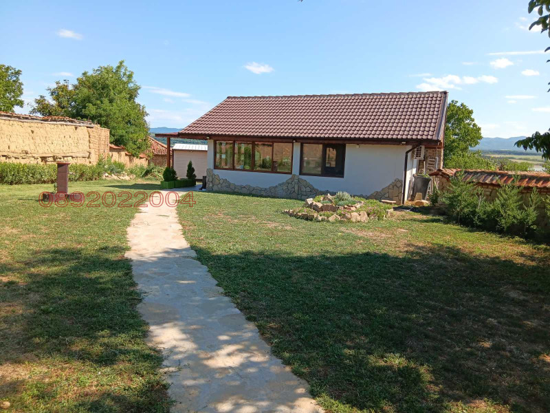 Продава КЪЩА, с. Ловец, област Шумен, снимка 4 - Къщи - 52781316