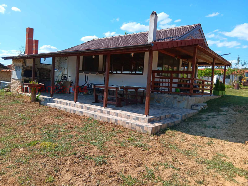 Продава КЪЩА, с. Ловец, област Шумен, снимка 8 - Къщи - 52781316