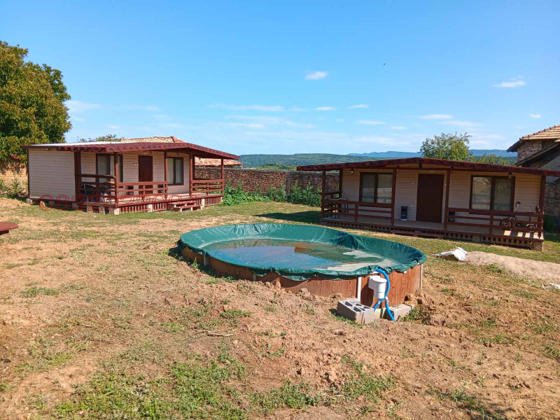 Продава КЪЩА, с. Ловец, област Шумен, снимка 12 - Къщи - 52781316