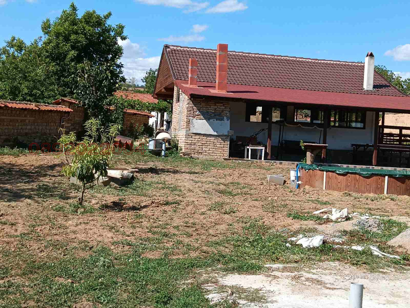 Продава КЪЩА, с. Ловец, област Шумен, снимка 15 - Къщи - 52781316