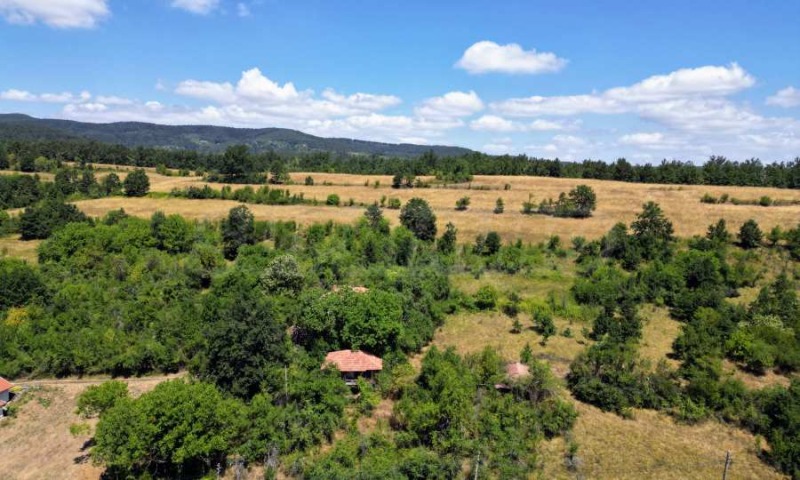 Продава КЪЩА, гр. Априлци, област Ловеч, снимка 7 - Къщи - 52415811