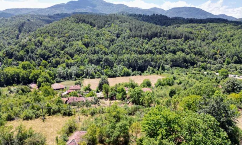 Продава КЪЩА, гр. Априлци, област Ловеч, снимка 5 - Къщи - 52415811