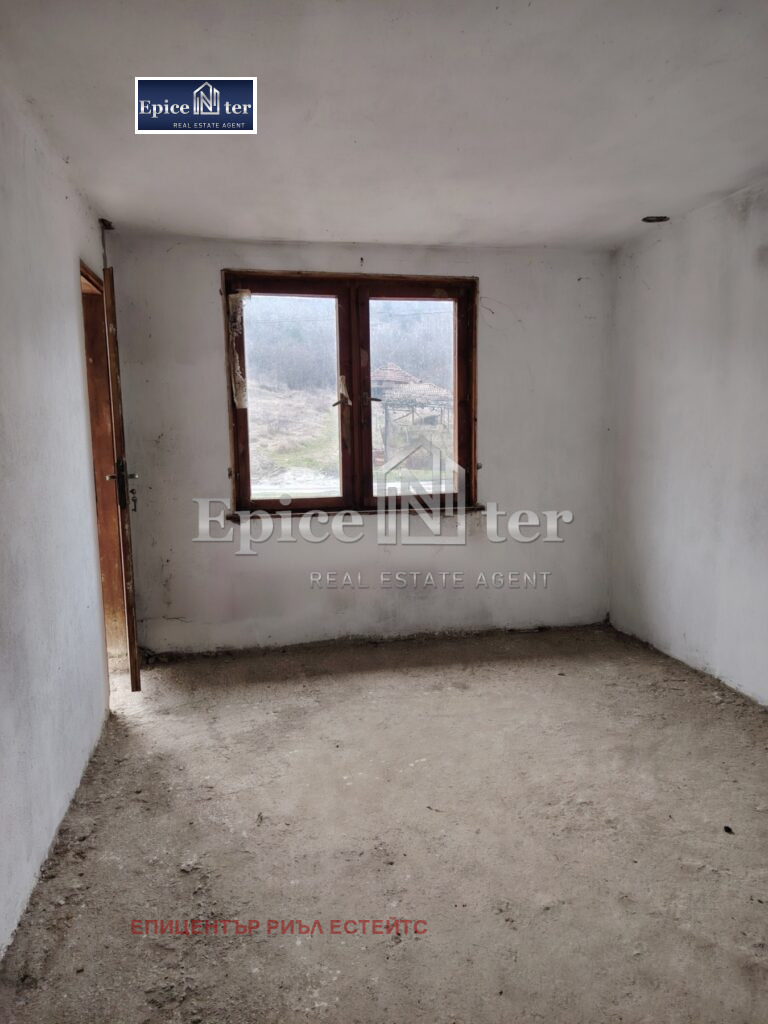 Продава КЪЩА, с. Жиленци, област Кюстендил, снимка 13 - Къщи - 53618495