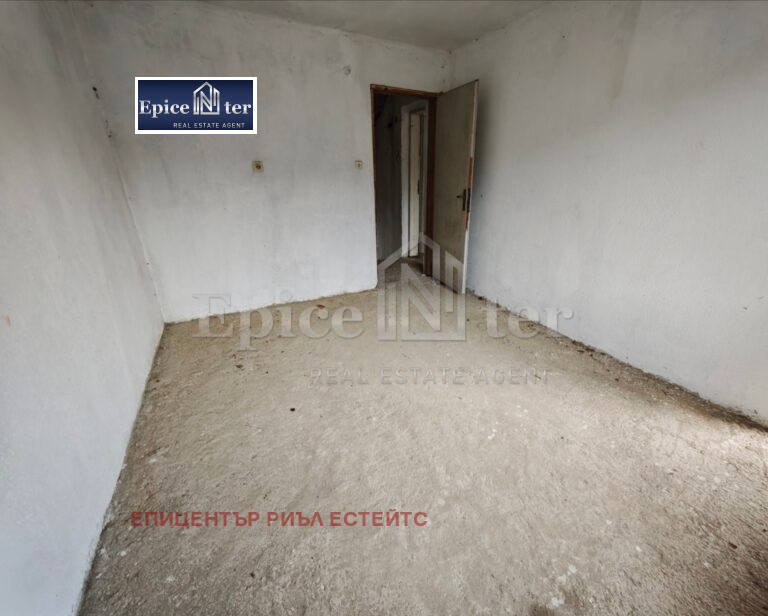 Продава КЪЩА, с. Жиленци, област Кюстендил, снимка 14 - Къщи - 53618495