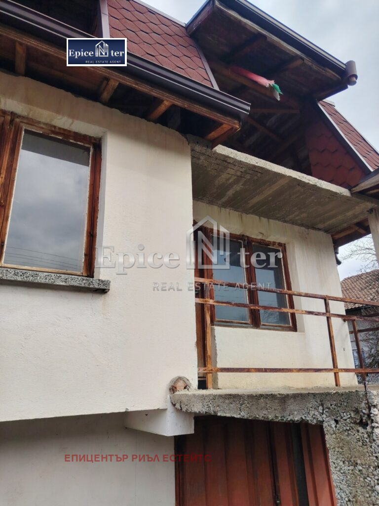 Продава КЪЩА, с. Жиленци, област Кюстендил, снимка 2 - Къщи - 53618495