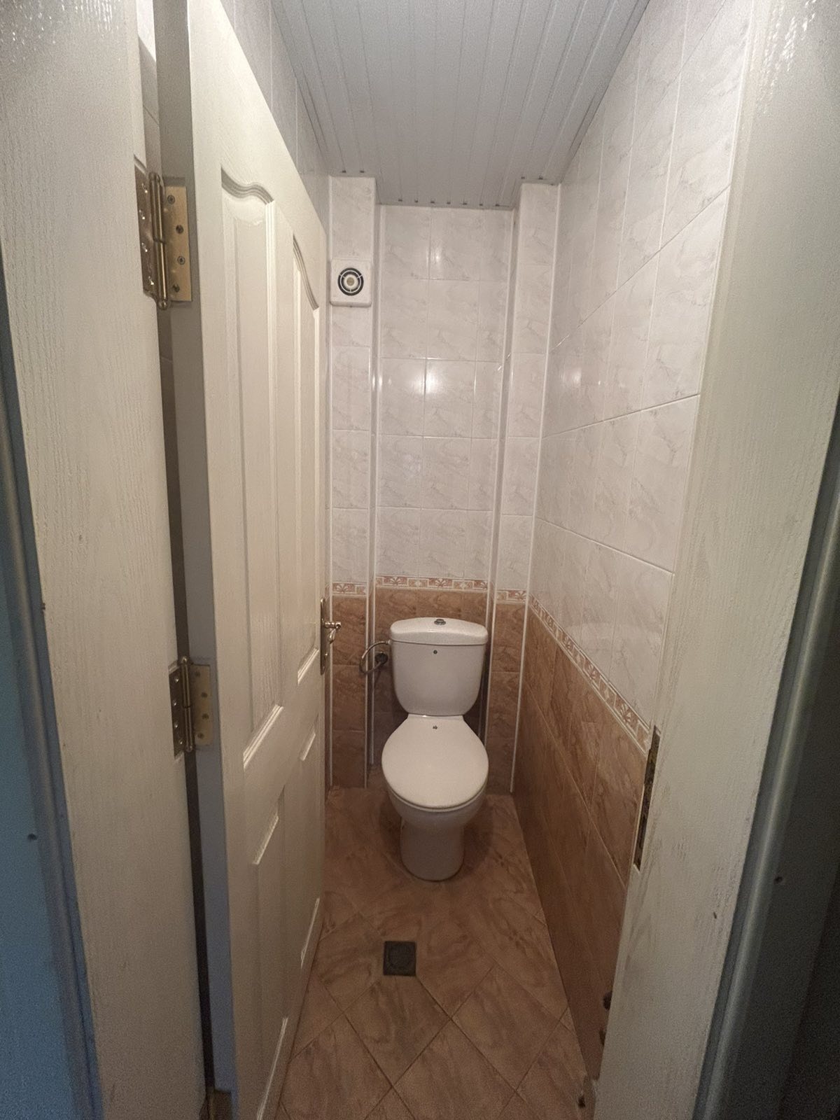 Продава МНОГОСТАЕН, гр. Търговище, Боровец, снимка 13 - Апартаменти - 54759126