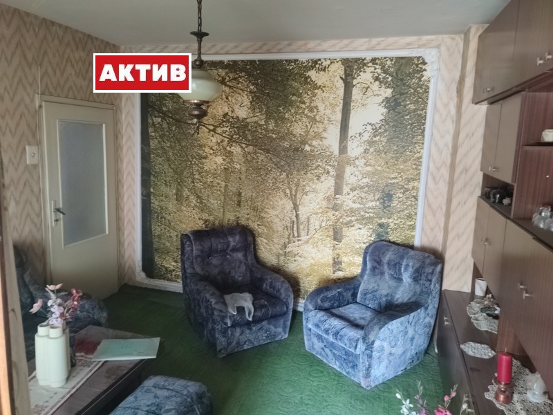 Продава 2-СТАЕН, гр. Търговище, Боровец, снимка 3 - Aпартаменти - 49512043