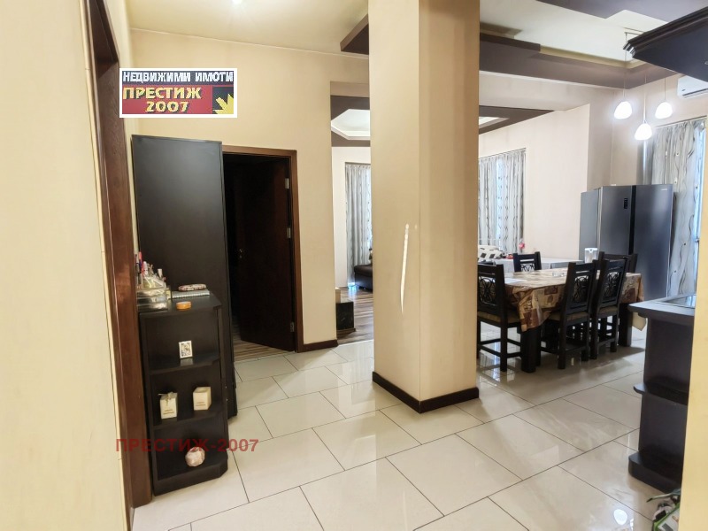 Продава  3-стаен град Шумен , Център , 120 кв.м | 73350404 - изображение [5]
