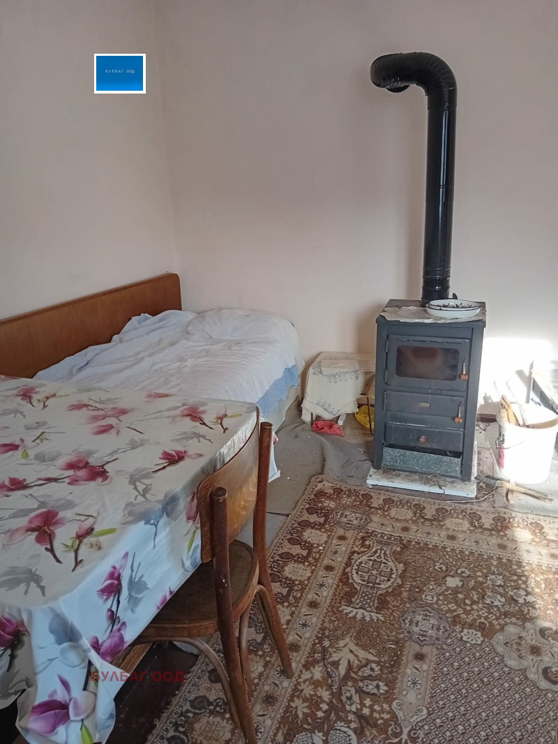 Продава КЪЩА, с. Калотина, област София област, снимка 6 - Къщи - 52913877