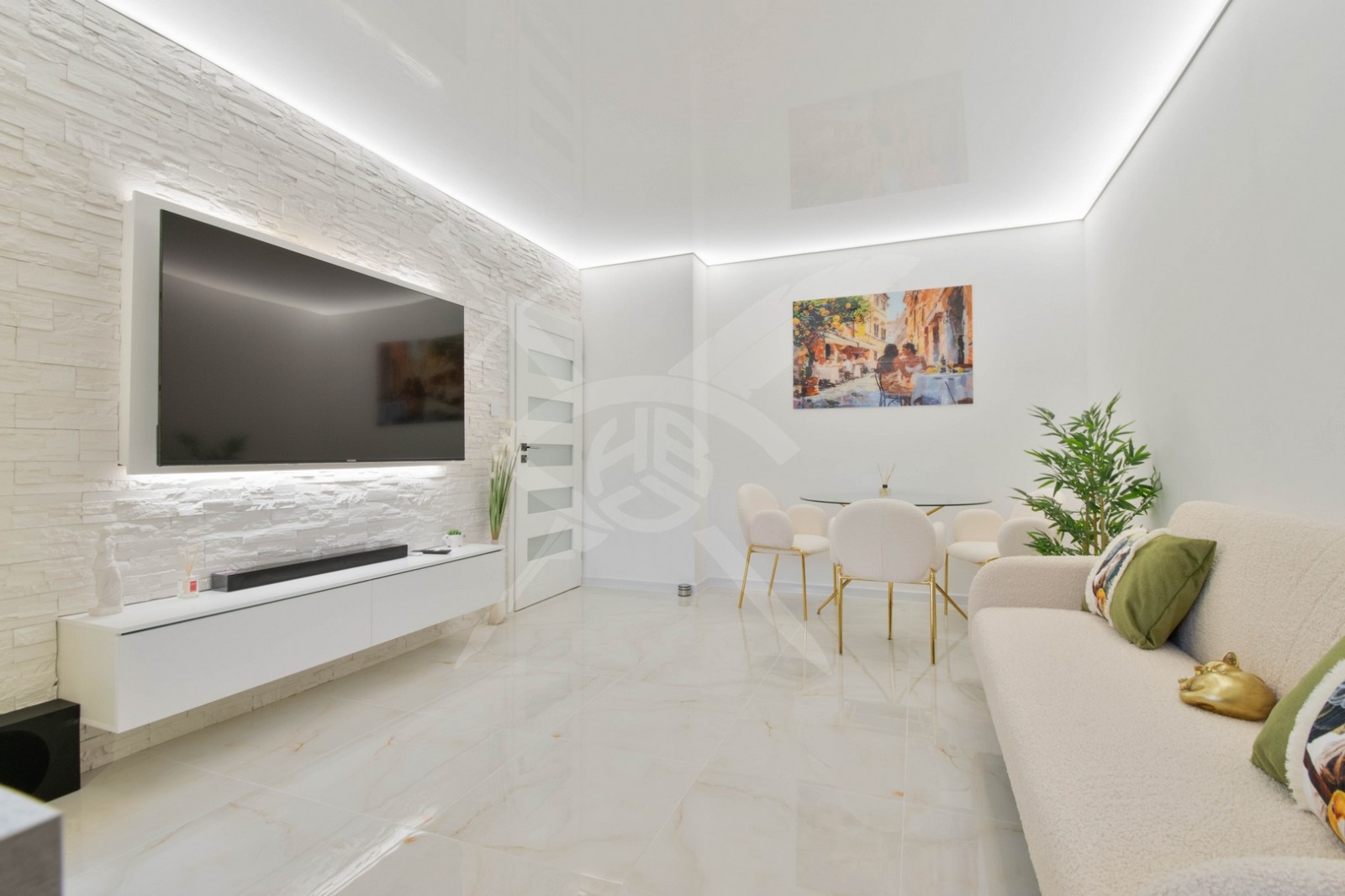 Продава 2-СТАЕН, гр. София, Толстой, снимка 2 - Апартаменти - 54106752