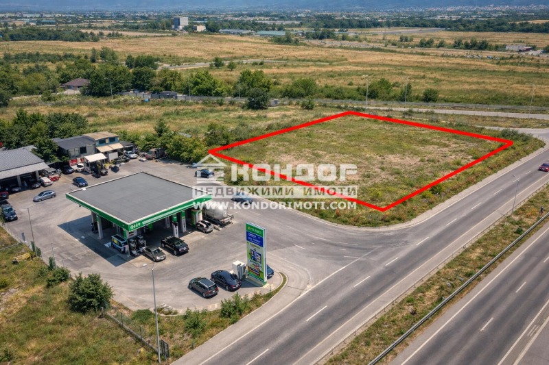 Продава ПАРЦЕЛ в град Пловдив, Христо Смирненски - 2600 кв.м / 185 000 € » 361 828.55 лв., КОНДОР - НЕДВИЖИМИ ИМОТИ
