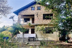 Продава къща област Варна с. Езерово - [1] 