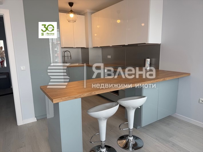 Продава 2-СТАЕН, гр. Варна, к.к. Св.Св. Константин и Елена