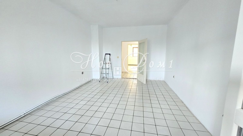 Till salu  3 sovrum Varna , Vazrajdane 4 , 120 kvm | 58401804 - bild [3]