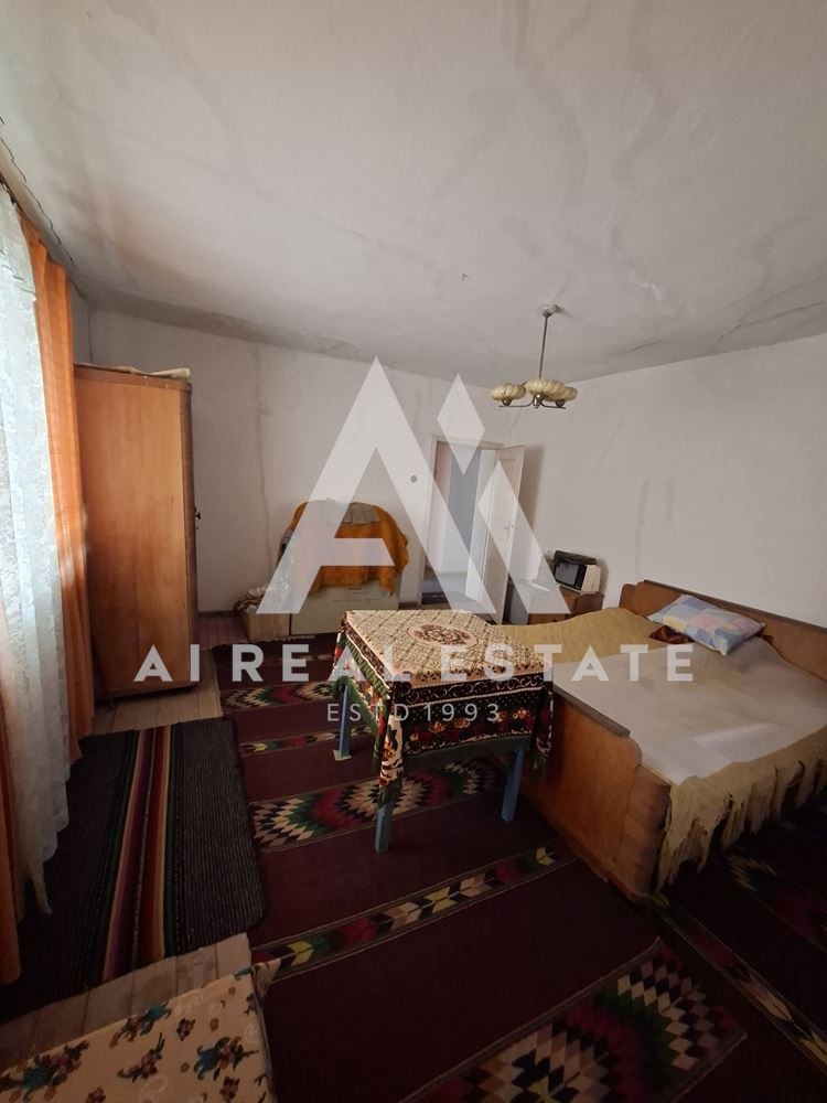 Продава КЪЩА, с. Ъглен, област Ловеч, снимка 15 - Къщи - 51654487