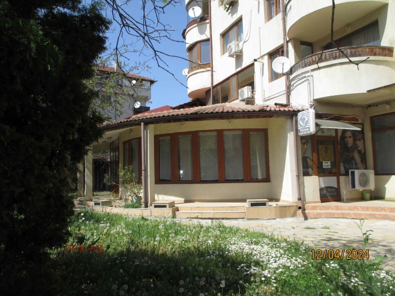 Na prodej  Bar; Kavárna Targovište , Centar , 146 m2 | 98386071