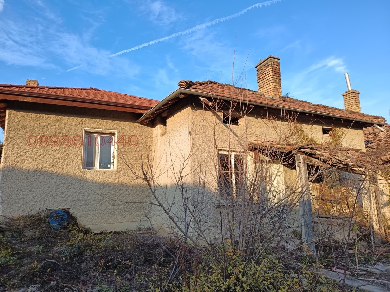 Продава КЪЩА, гр. Смядово, област Шумен, снимка 2 - Къщи - 52909168