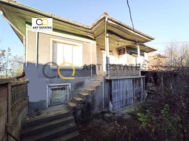 Продава КЪЩА, с. Страхилово, област Велико Търново, снимка 2 - Къщи - 53045330