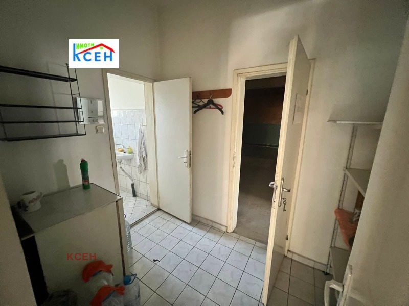 Продава СКЛАД, гр. Търговище, Промишлена зона, снимка 4 - Складове - 53198557