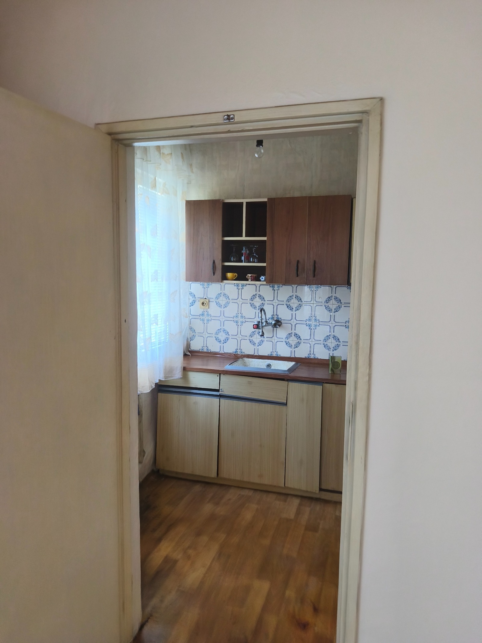 Продава 1-СТАЕН, гр. Пловдив, Тракия, снимка 2 - Апартаменти - 55231100