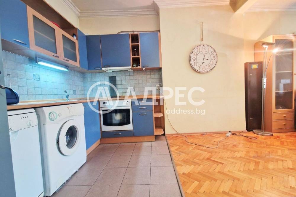 Продава 2-СТАЕН, гр. София, Център, снимка 2 - Апартаменти - 56610844