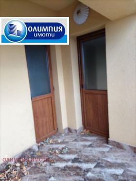 Haus Sandrowo, region Russe 11