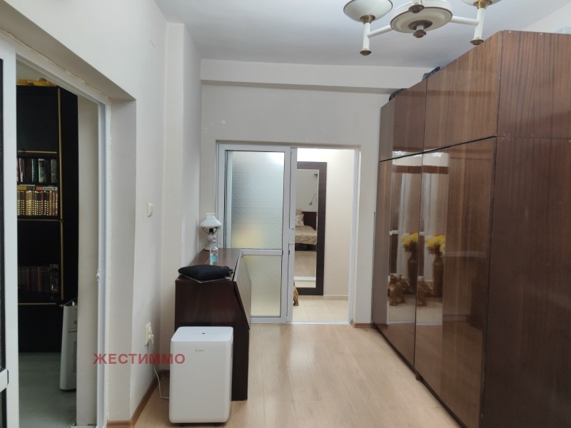 Продава  2-стаен град Варна , Център , 85 кв.м | 83455687 - изображение [14]
