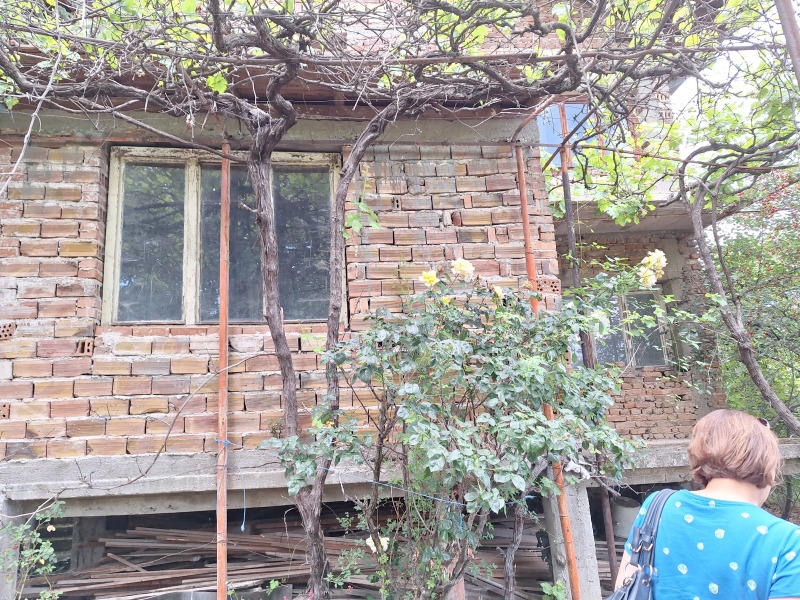Продава КЪЩА, с. Паталеница, област Пазарджик, снимка 2 - Къщи - 46012183