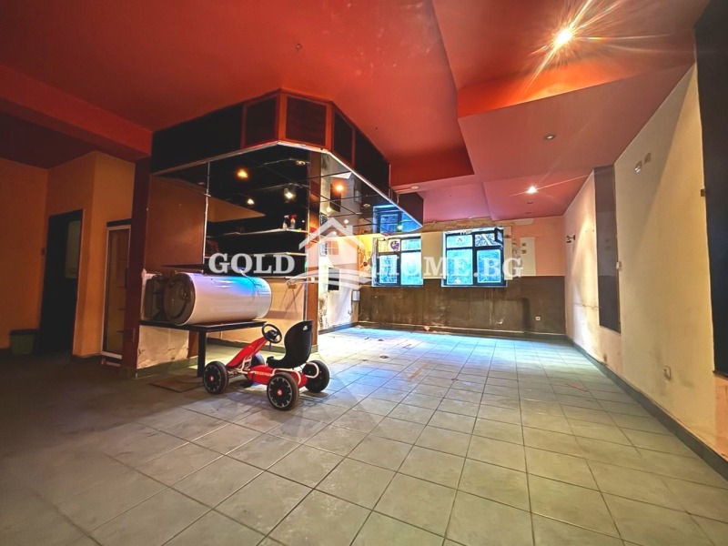 Продава ПРОМ. ПОМЕЩЕНИЕ, гр. Пловдив, Христо Смирненски, снимка 2 - Производствени сгради - 53371199