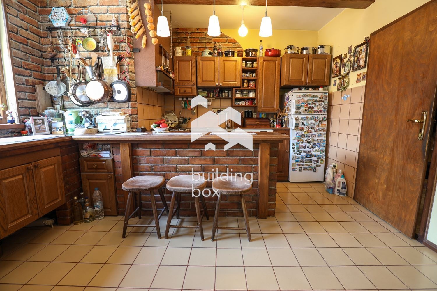 Продава ЕТАЖ ОТ КЪЩА, гр. Ботевград, област София област