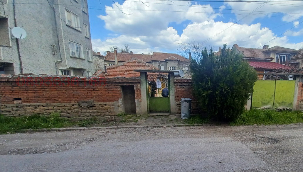 Продава КЪЩА, гр. Павликени, област Велико Търново, снимка 9 - Къщи - 54155489