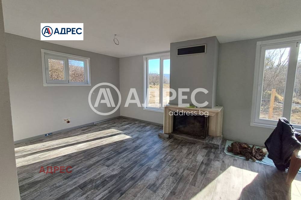 Продава КЪЩА, с. Долище, област Варна, снимка 7 - Къщи - 54279612