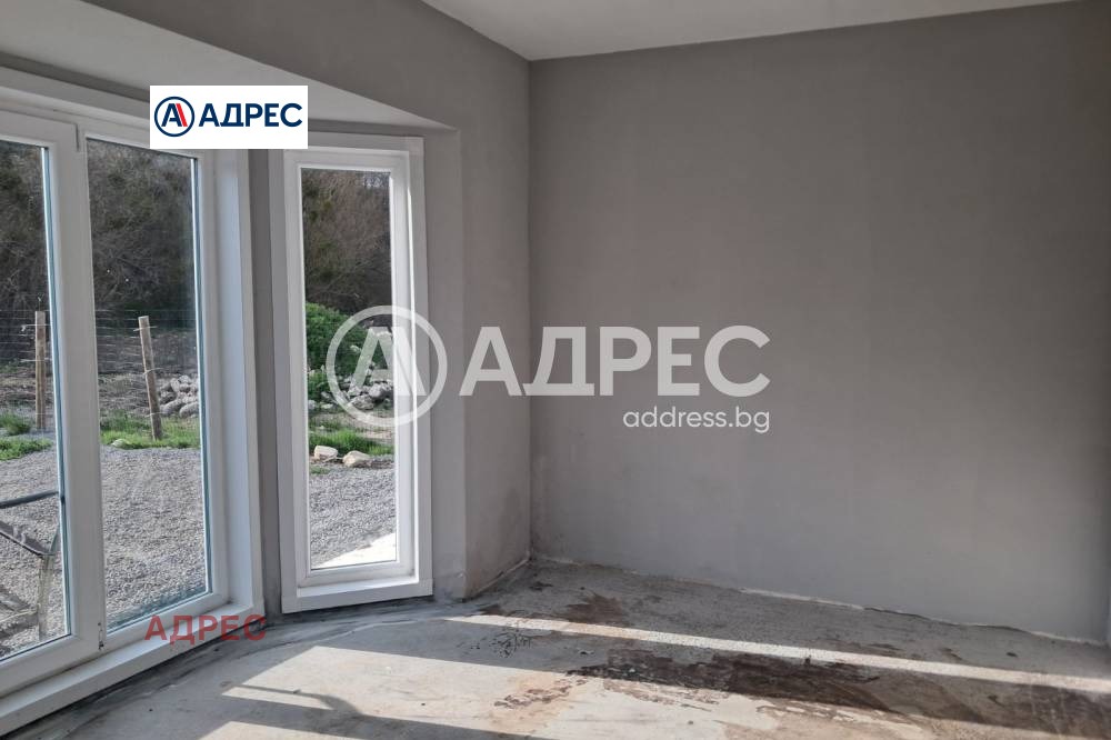 Продава КЪЩА, с. Долище, област Варна, снимка 15 - Къщи - 54279612