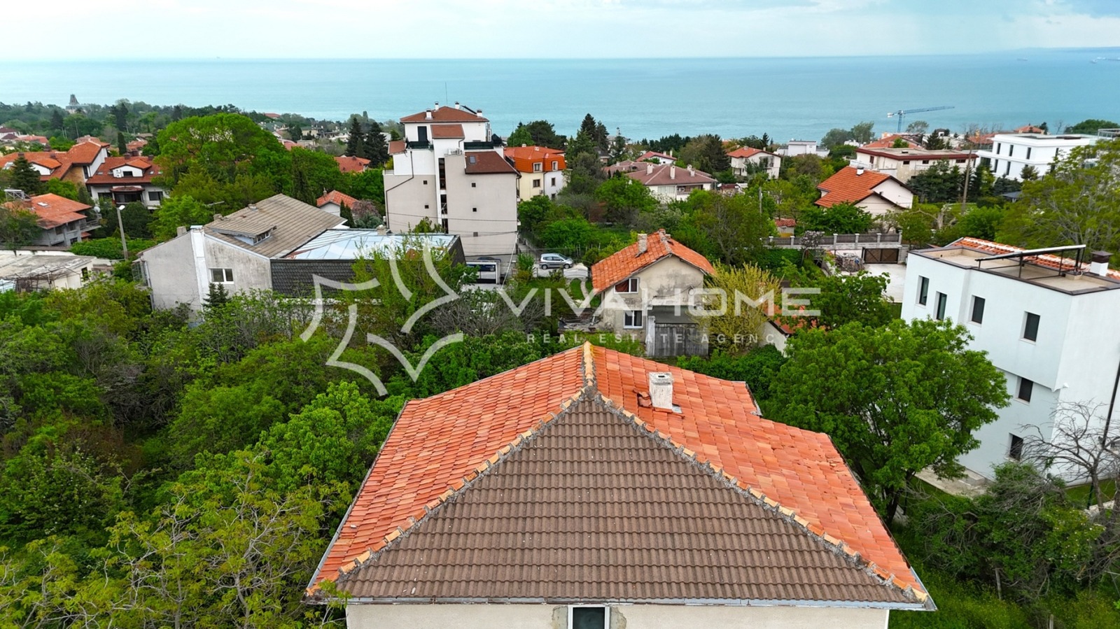 Продава КЪЩА, гр. Варна, м-т Долна Трака, снимка 2 - Къщи - 54559575