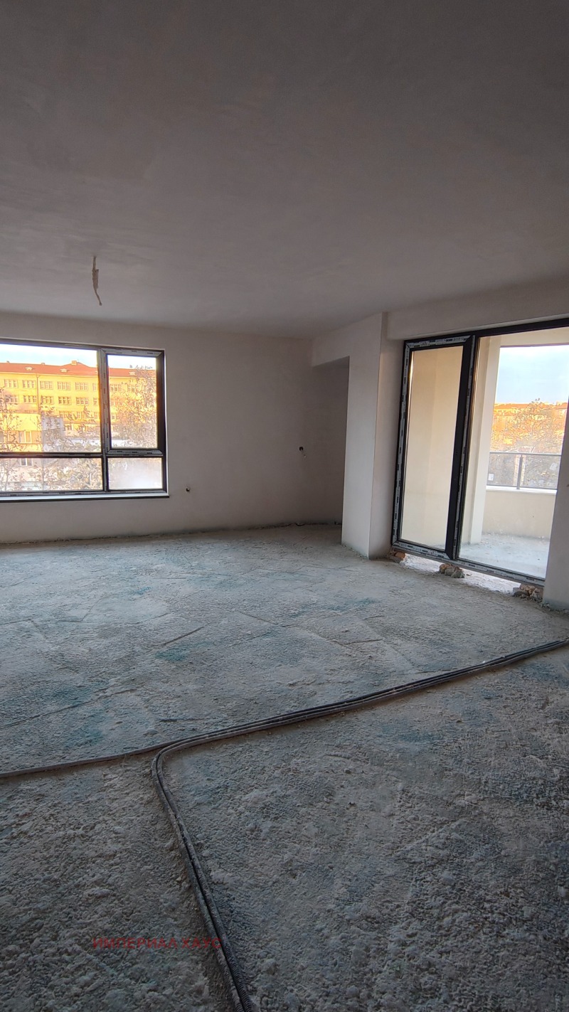 Продава 3-СТАЕН в град Хасково, Център - 112 кв.м / 134 400 € » 262 863.55 лв., ИМПЕРИАЛ ХАУС