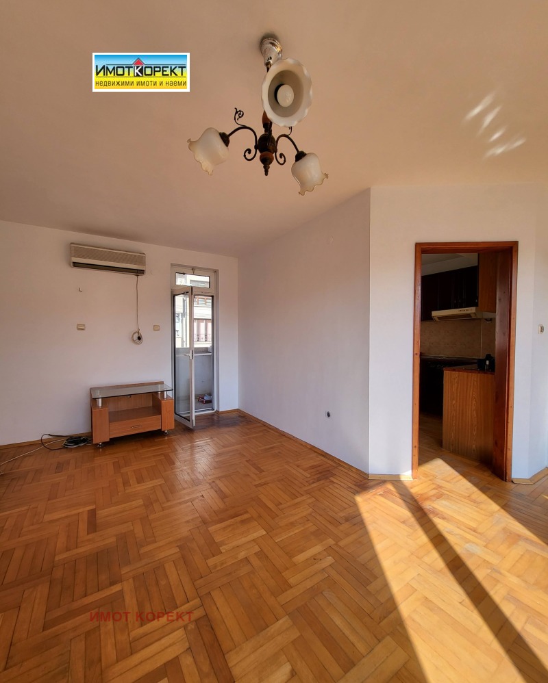Продава 3-СТАЕН в град Пазарджик, Идеален център - 112 кв.м / 140 000 € » 273 816.20 лв., ИМОТ КОРЕКТ