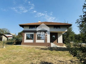 House Zdravets, region Varna 1