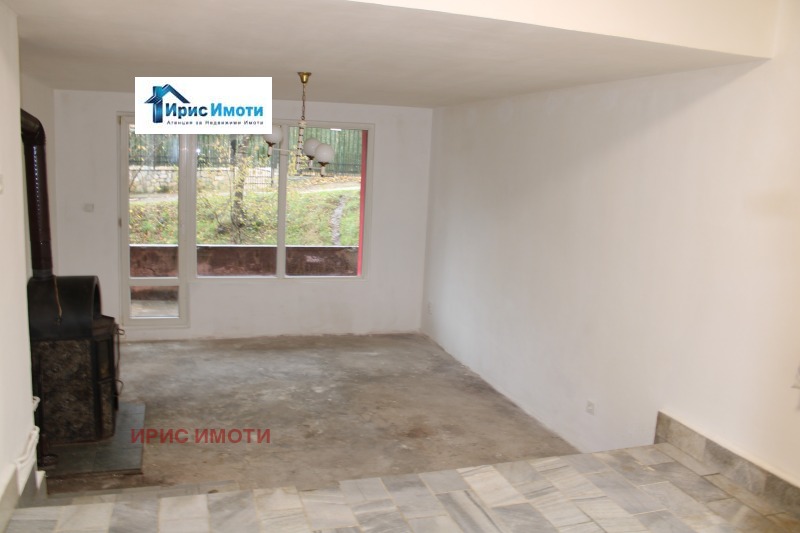 Продава 3-СТАЕН, град София, Княжево • 215000 € / 420503.45 лв. • 41567720 1