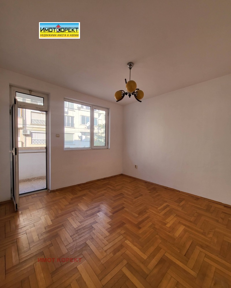 Продава 3-СТАЕН, гр. Пазарджик, Идеален център, снимка 7 - Апартаменти - 53280303