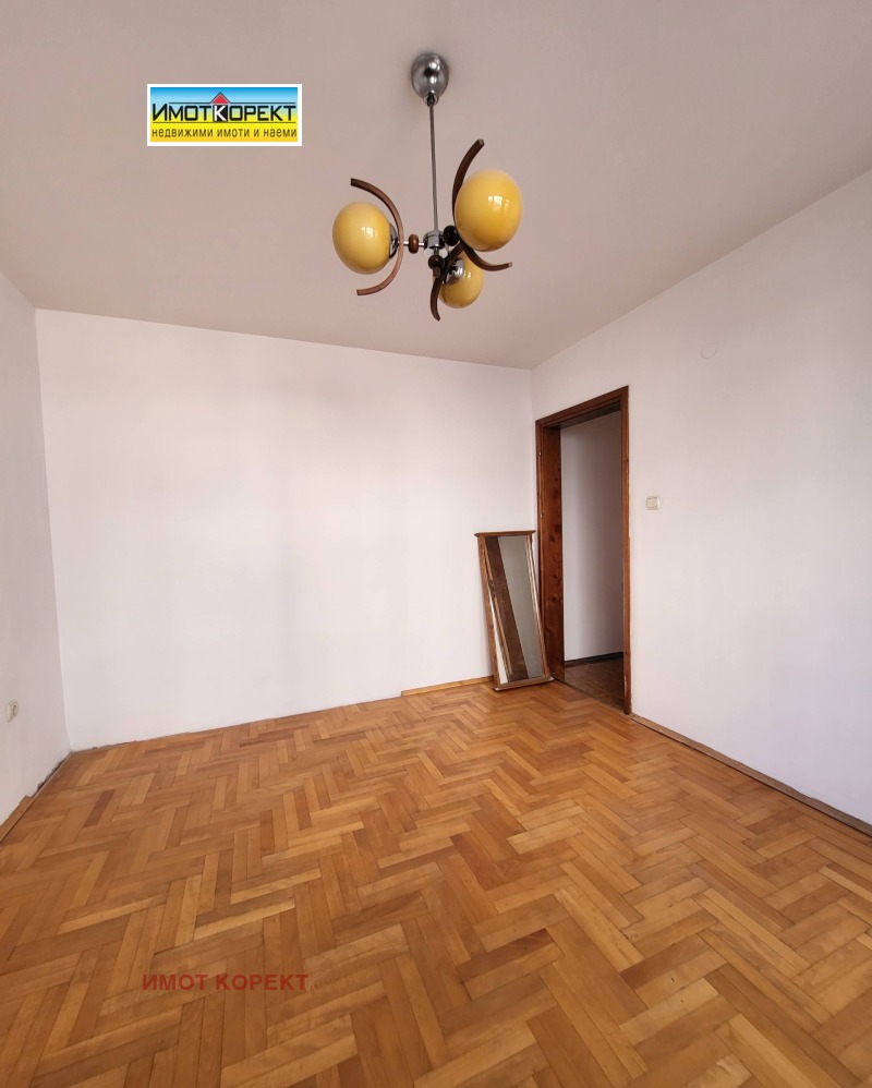 Продава 3-СТАЕН, гр. Пазарджик, Идеален център, снимка 10 - Апартаменти - 53280303