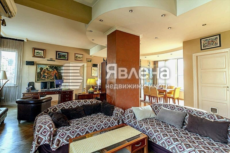 Продава 3-СТАЕН, гр. София, Център, снимка 5 - Апартаменти - 55619250