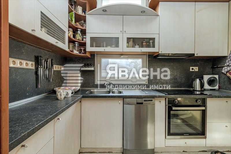 Продава 3-СТАЕН, гр. София, Център, снимка 12 - Апартаменти - 55619250