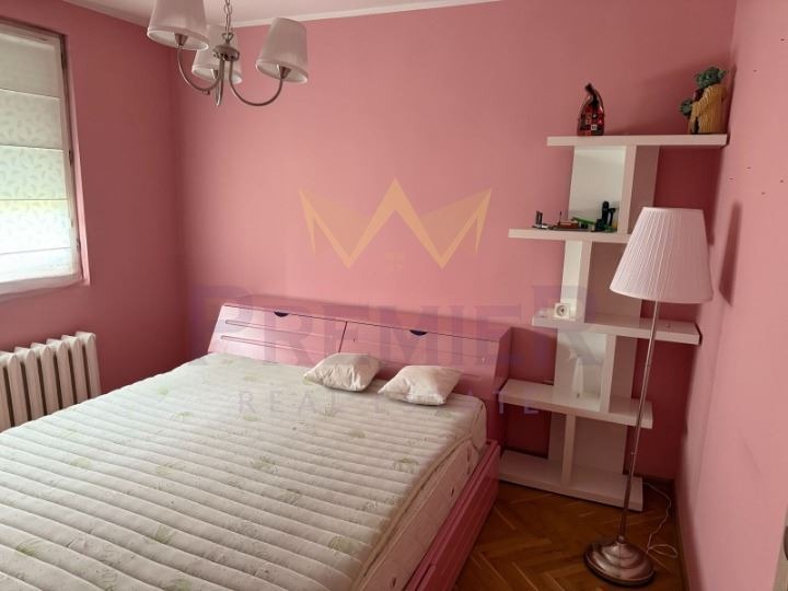 Продава 4-СТАЕН, гр. София, Изток, снимка 2 - Апартаменти - 53150025